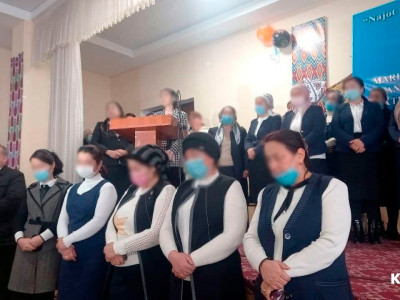 Әкім орынбасары мұғалімдерді ата-аналардан кешірім сұрауға мәжбүрлеген