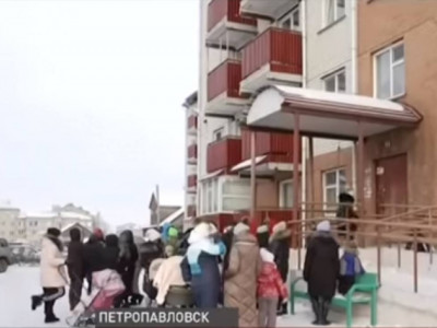 СҚО-да жетім балалар мен мүгедектерге тегін баспананы сатқан шенеунік сотталды