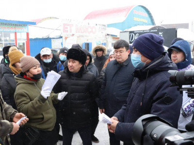 Депутаттар «Шарын» базары жұмысшыларының шағымын тыңдады