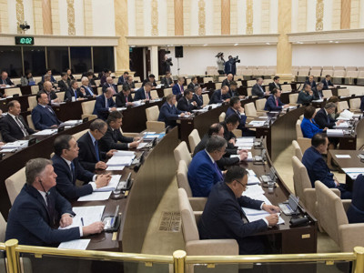 «Өтірік өңірлерді аралағанын көрдік» - желіде халық сенаторларды сынады