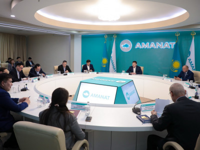 AMANAT партиясында қоғамдық кеңестердің жаңа басшылары таныстырылды