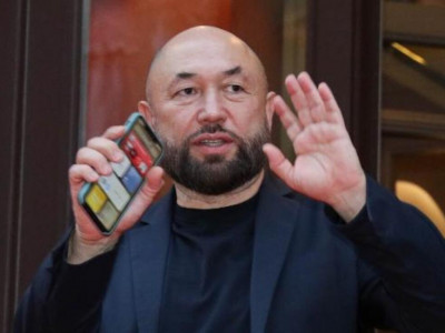 Тимур Бекмамбетов Украинадағы соғыс туралы фильм түсіреді