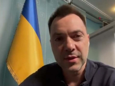 «Мұсылмандар мен қадыровшыларды шатастырмаңдар. Екеуі екі бөлек дүние» - Арестович (ВИДЕО)