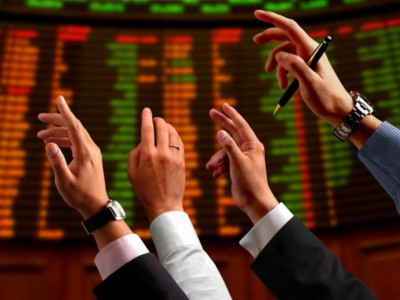 Kaspi және Halyk Bank акциялары құлдырап жатыр