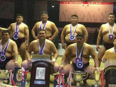Қазақ палуаны тұңғыш рет сумо күресінен чемпион атанды