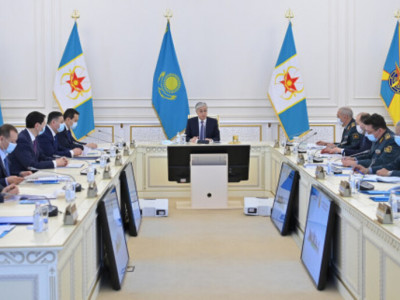 Президент  Қарулы Күштердің басшылығымен кеңес өткізді