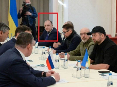 Бірінші келіссөзге қатысқан Украина делегациясының мүшесі өлтірілді