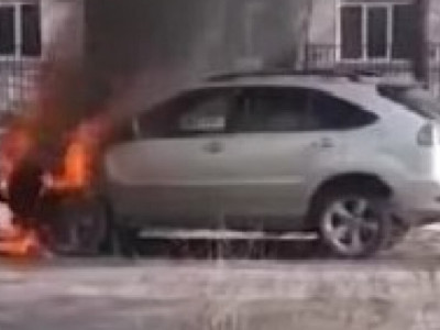 Кішкентай балалар Өскеменде үш қымбат көлікті өртеп жіберді