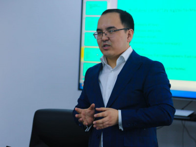 Дәулет Кәрібек AMANAT партиясының Хатшысы болып тағайындалды