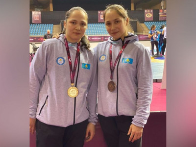 «Тұғырда - Жәмила мен Мәдина»: егіз қыздар Азия чемпионы атанды