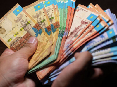 Педагог 850 мың теңгесінен қалай айырылып қалғанын айтты