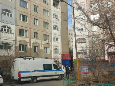 9-қабаттан үш баласымен секірген әйелге қатысты қылмыстық іс жабылды