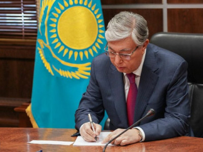 Президент мемаппаратты бюрократиядан арылту туралы Жарлыққа қол қойды