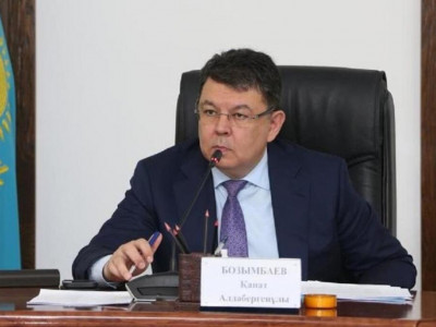 «Темірмен емес, адамдармен жұмыс істеңдер!»: Бозымбаев дәрігерлерге жекіп тастады
