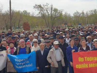 «Торғай облысы ашылсын!»: Арқалықта бейбіт митинг болды (ВИДЕО)