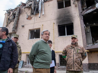 «Зеленскиймен кездесуде Киевке бомба түсті» - БҰҰ Бас хатшысы (ФОТО, ВИДЕО)
