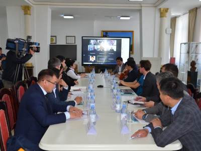 Қазақстанның ғылым күніне арналған дөңгелек үстел өтті