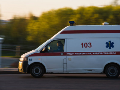 Көлік ішінен жұмбақ жағдайда қайтыс болған ер адамның мәйіті табылды