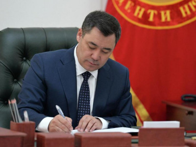 Садыр Жапаров жаңа жарлыққа қол қойды