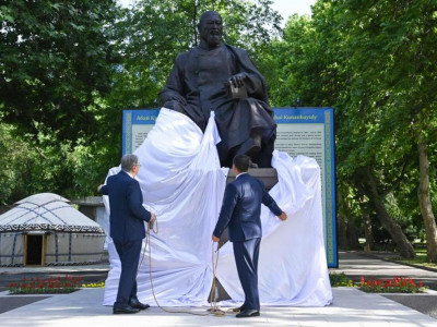 Бiшкекте Абай ескерткішінің ашылу рәсімі өтті (ВИДЕО)
