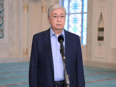 Тоқаев Ораза айт мерекесімен құттықтады