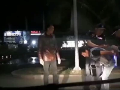 Полицейлер көлік ұрлаған мектеп оқушысын әрең ұстады (ВИДЕО)