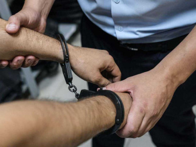 Такси жүргізушісі клиент кеудесіне бұрағыш тығып өлтірді
