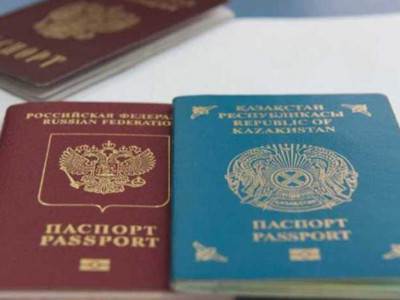 Үш азаматтығы бар әйел Қазақстаннан қуылды