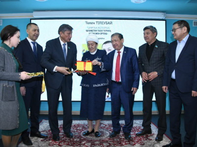 Қазақ газеттері жойыла ма?:  журналист-публицист Төлен Тілеубайдың жаңа кітабы шықты