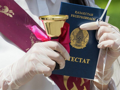 Қарағандылық түлектерге қате толтырылған аттестат берілген (ФОТО)