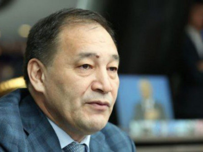Тоғжанов сахна әдебін сақтамаған әншілер туралы айтты