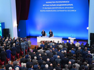 «Академиктер әділ сайлануы керек» - Мемлекет басшысы