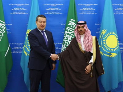 Әлихан Смайылов Сауд Арабиясы Корольдігінің Сыртқы істер министрімен кездесті