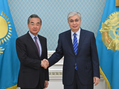 Президент ҚХР Сыртқы істер министрін қабылдады
