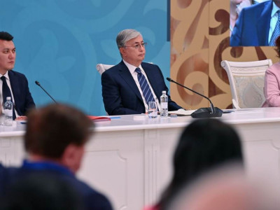 Мемлекет басшысы: азаматтарымыз кейбір адамдардың шектен тыс байып кететініне наразы