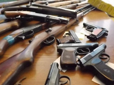 Шығысқазақстандықтар заңсыз сақталған 149 қаруды полицияға өткізді