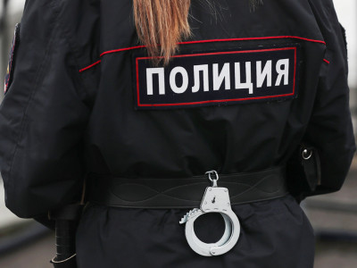 Қазақстандық туристерге электрошокер қолданған полицейлерді жұмыстан босатты
