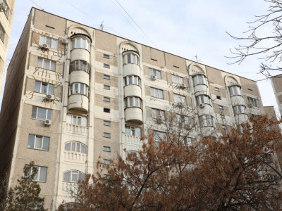 Отыз жеті жастағы әйел 2 ұлымен 6-қабаттан секіріп кетті