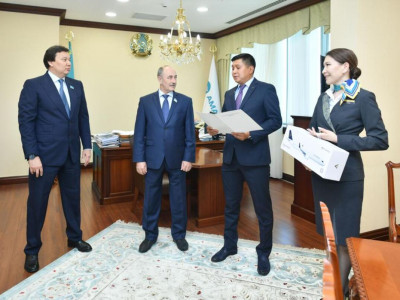 «Air Astana» ұшақта адам өмірін сақтап қалғаны үшін депутатқа алғыс білдірді