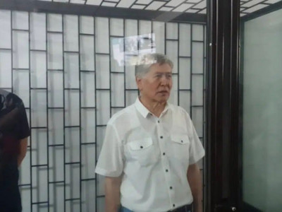 Қырғызстанның экс-президенті Алмазбек Атамбаев ақталды (ВИДЕО)