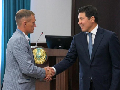 Бір үйдің үш баласын құтқарған балықшыға пәтер берілді