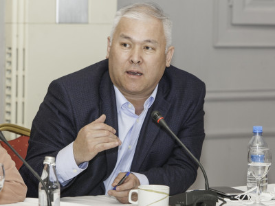 Мұрат ӘБЕНОВ: Жерді мемлекет меншігіне қайтару – қоғамның сұранысы