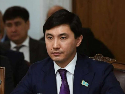 Қайрат Құдайберген депутаттық мандатынан айырылды