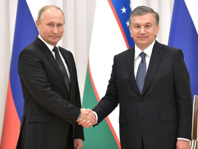 Путин Өзбекстан президентін орденмен марапаттады