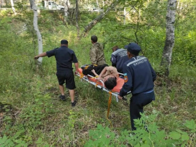 Бурабайда 19 жастағы жігіт таудан құлап, ауруханаға түсті