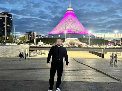 Хабиб Нурмагомедов Қазақстанға келді