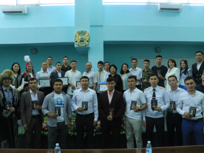 Абай – дана, Абай – дара қазақта