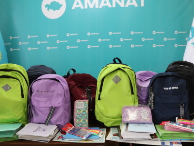 «AMANAT» партиясының мүшелері 42 мыңнан астам баланы мектепке даярлады
