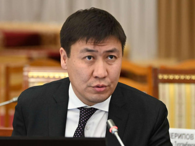 52,5 млн теңгеден астам пара алғаны үшін Білім министрі ұсталды (ВИДЕО)