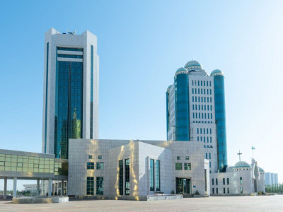 Қошанов Парламент палаталарының бірлескен отырысына қатысты өкімге қол қойды